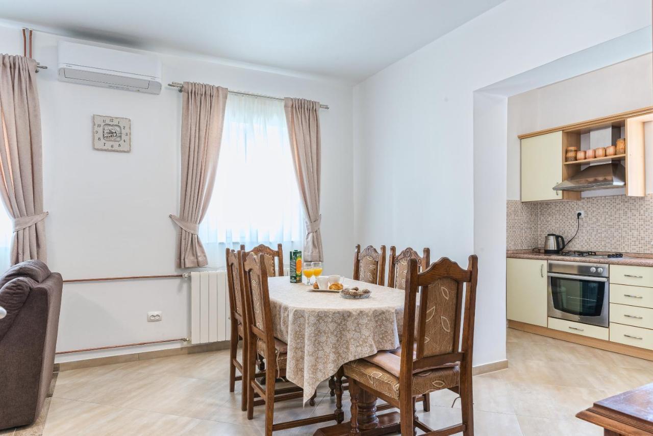Apartman Tea ปริฟลากา ภายนอก รูปภาพ