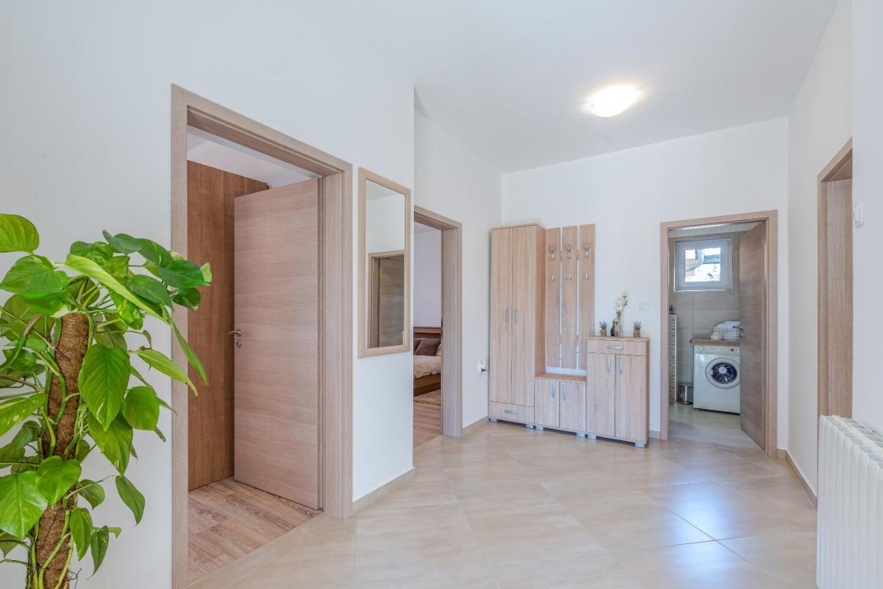 Apartman Tea ปริฟลากา ภายนอก รูปภาพ